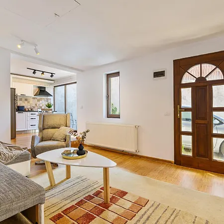 Ceahlau Cozy House With Terrace, Bbq & Free Parking *