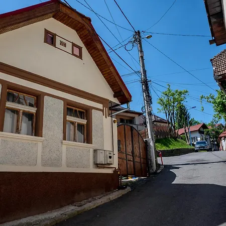 Ceahlau Cozy House With Terrace, Bbq & Free Parking Braşov
