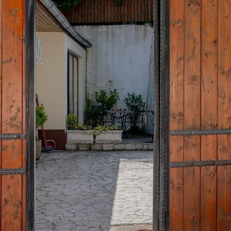 Ceahlau Cozy House With Terrace, Bbq & Free Parking Holiday home