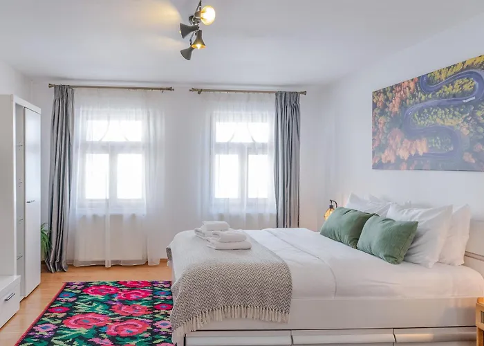 Ceahlau Cozy House With Terrace, Bbq & Free Parking Holiday home